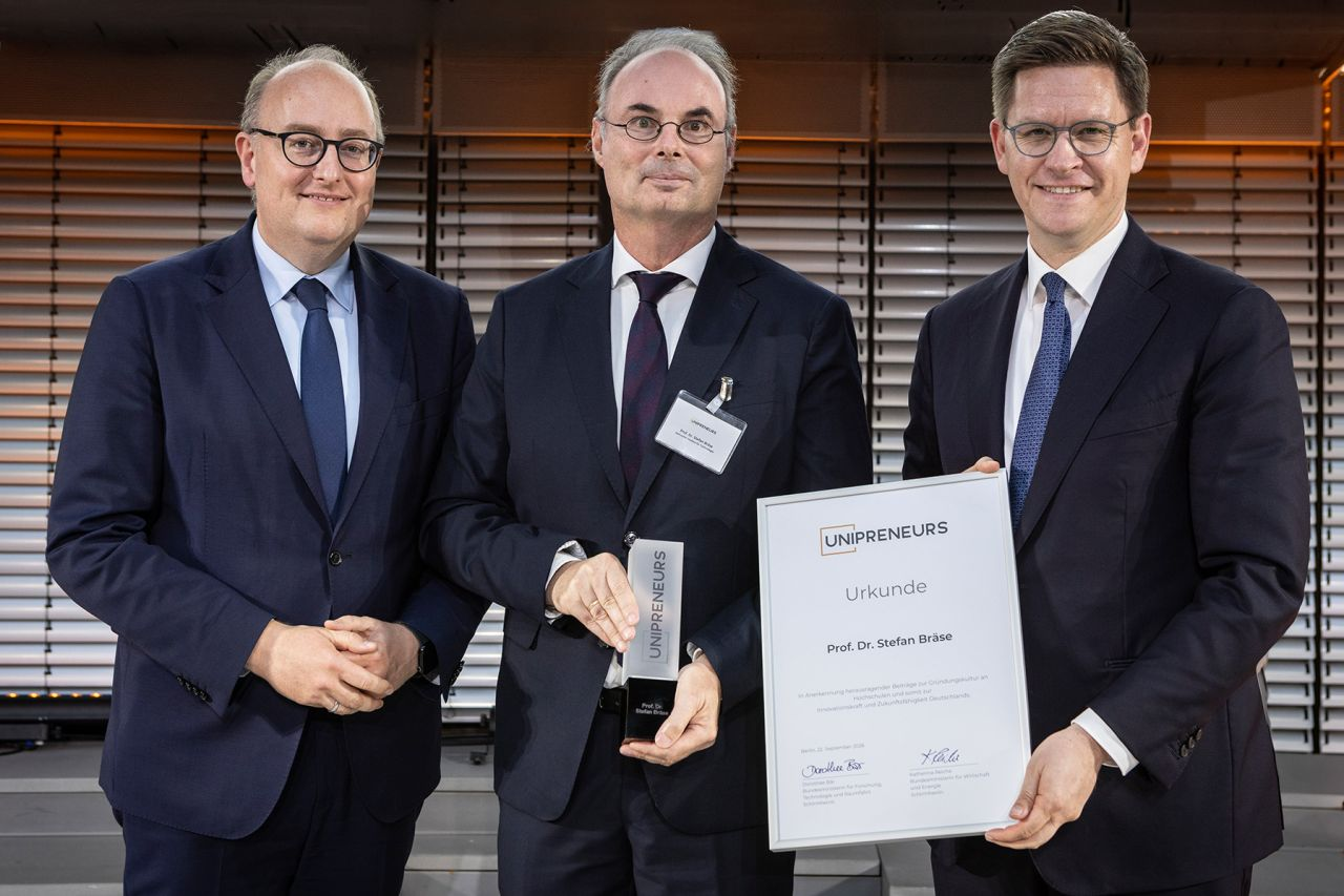 Stefan Bräse receives the UNIPRENEURS Award